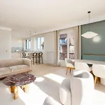 Luxury Sea View 3br-2ba With Services In *