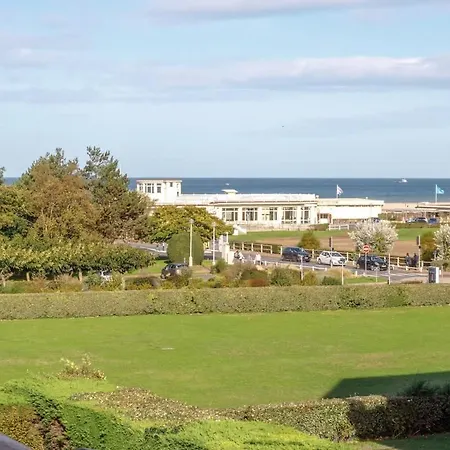 Apartment Luxury Sea View 3br-2ba With Services In *