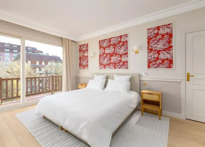 アパート Luxury Sea View 3br-2ba With Services In ドーヴィル