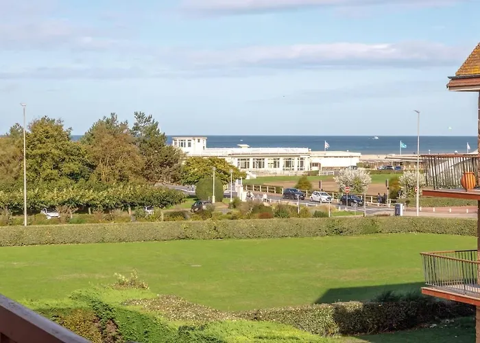 Apartment Luxury Sea View 3br-2ba With Services In *